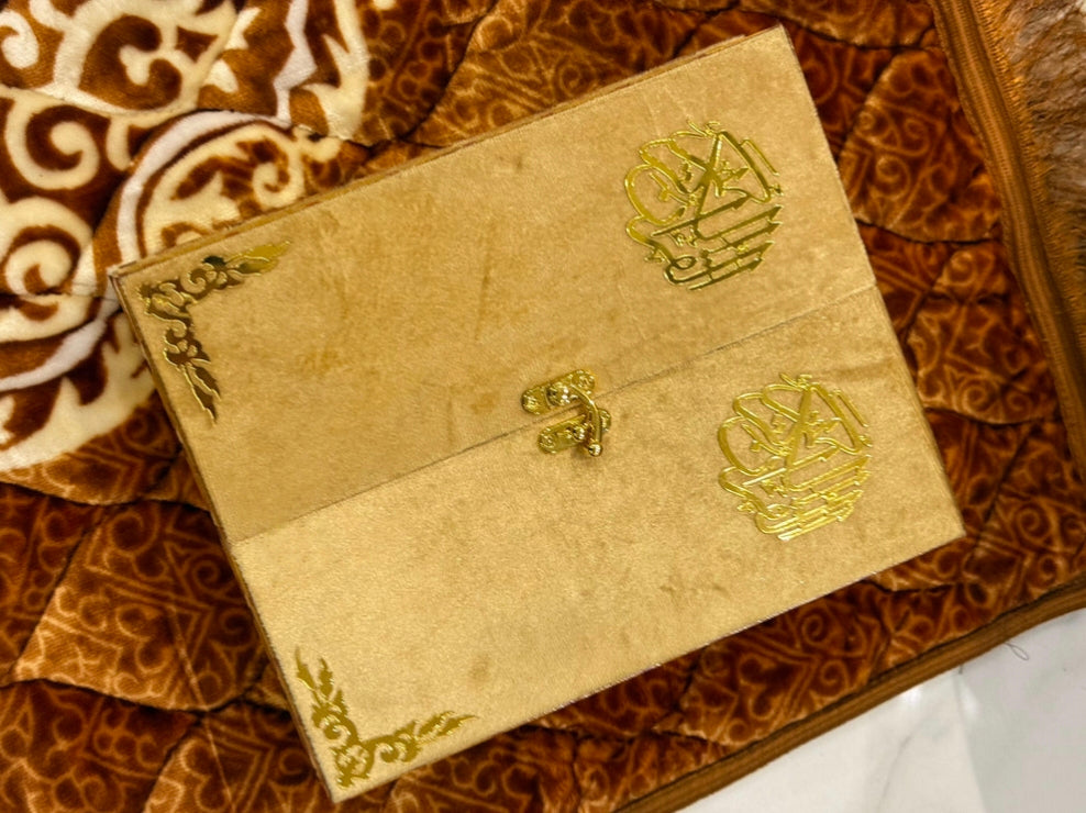 Al Nafees Velvet Standing Quran Set