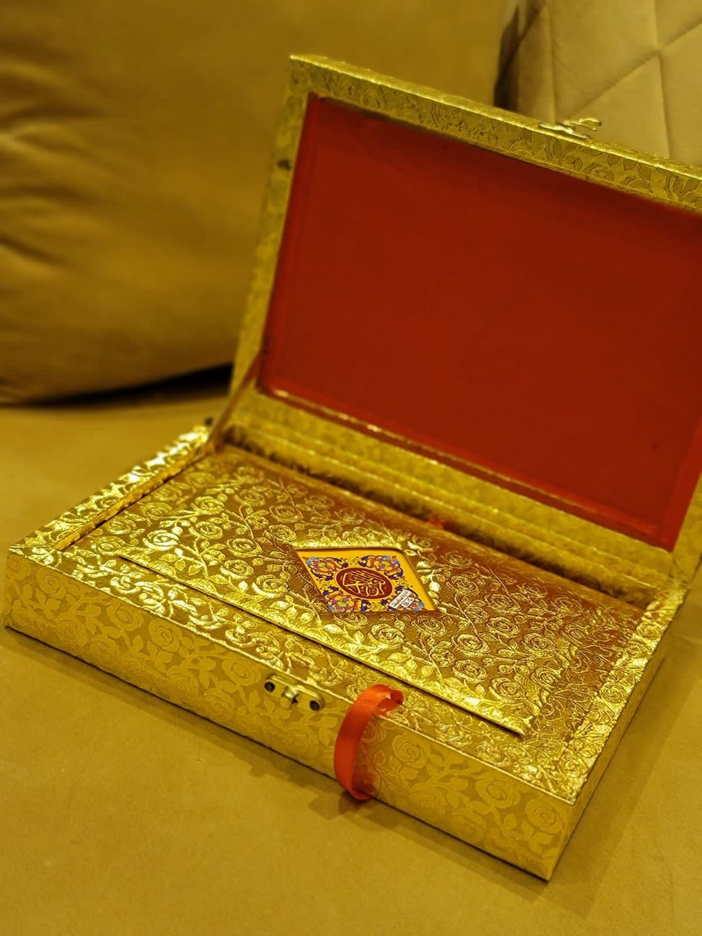 Golden Quran with Rahal Box