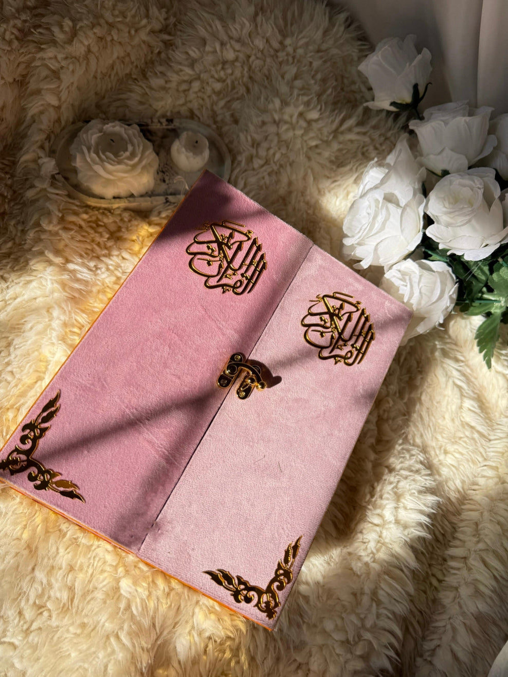 Al Nafees Velvet Standing Quran Set