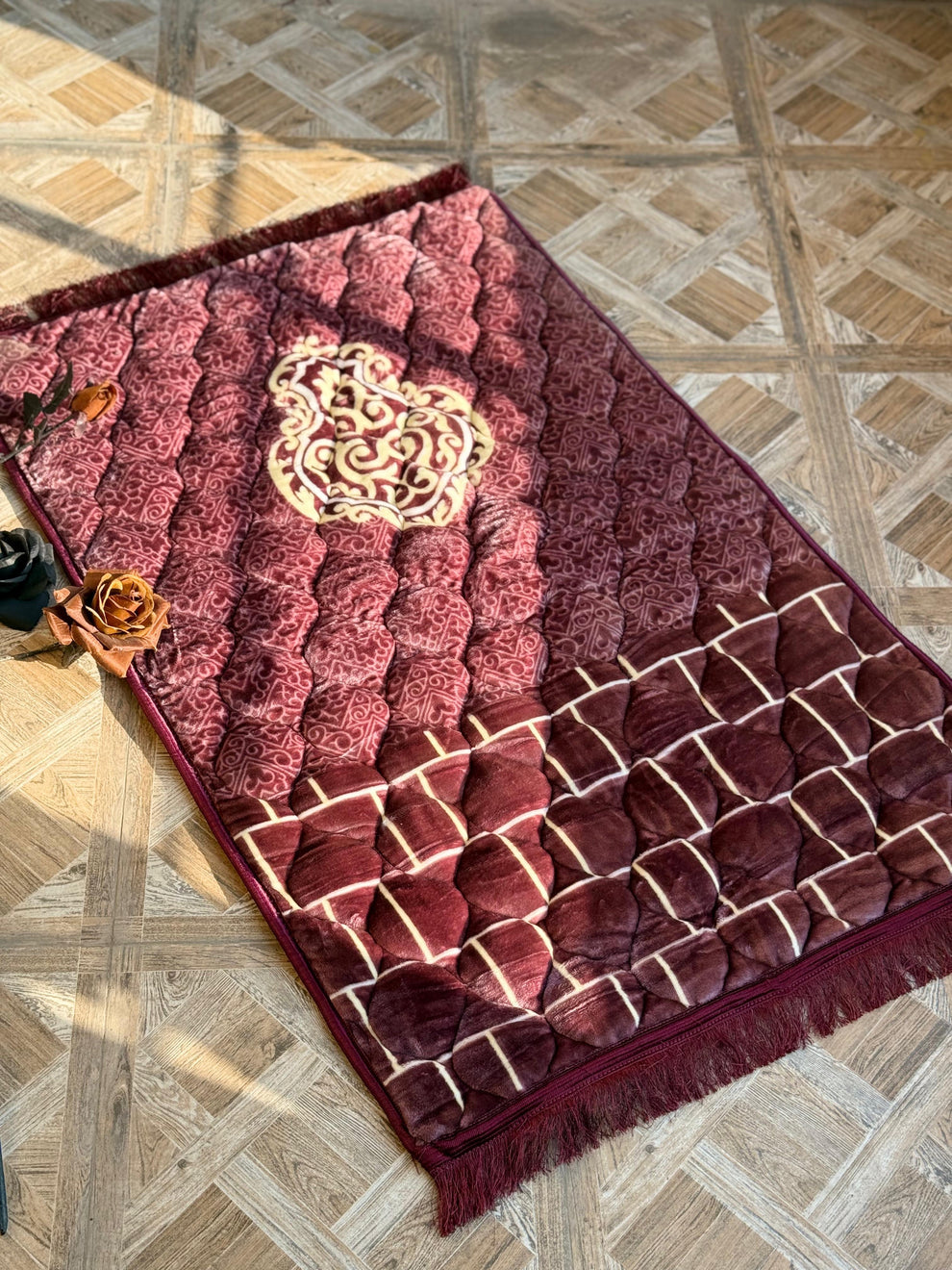 Nafees Quran set Pink Transparent ,Velvet Rahal, Velvet Box , Ittar , Tasbeeh , Counter , Prayer Mat
