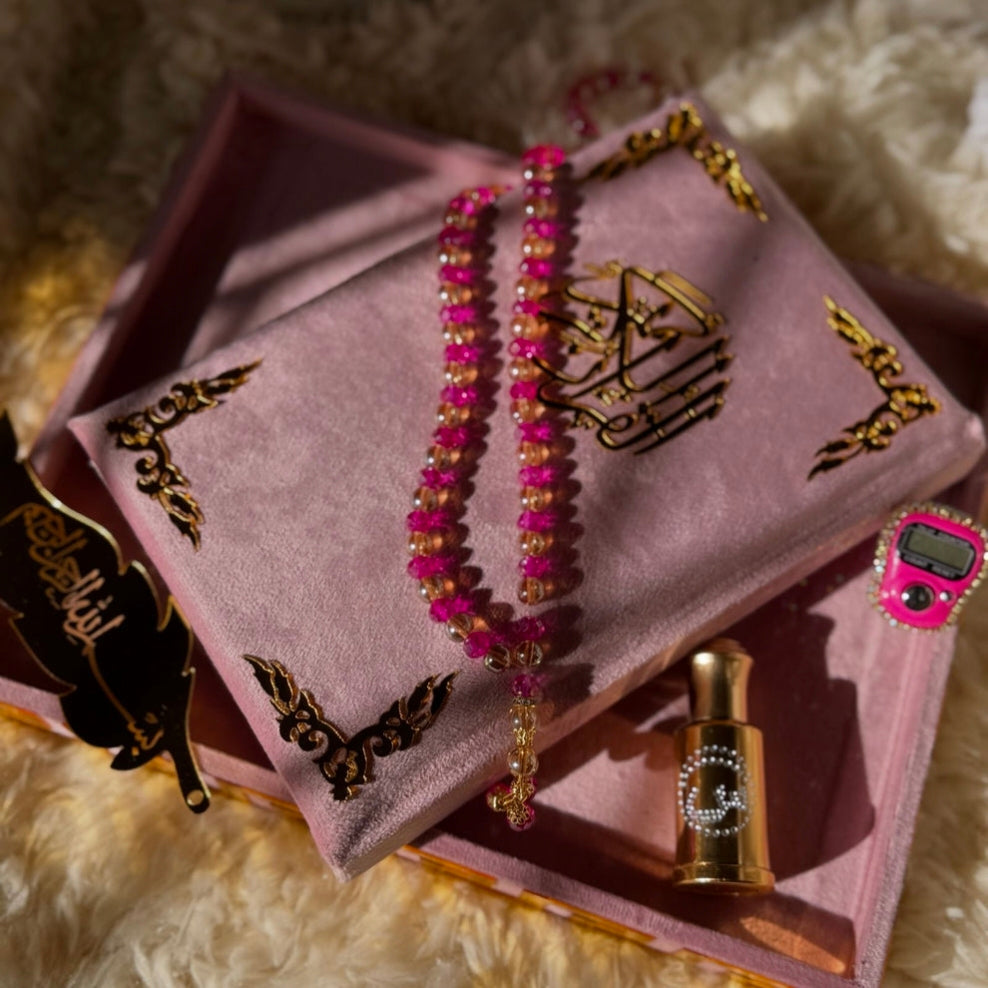Al Nafees Velvet Standing Quran Set