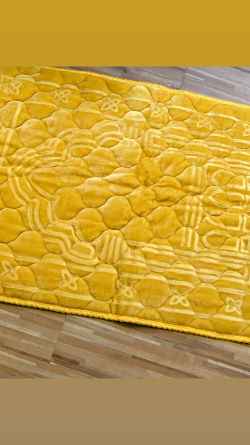 Nafees Quran set Golden Transparent ,Velvet Rahal, Velvet Box , Ittar , Tasbeeh , Counter , Prayer Mat