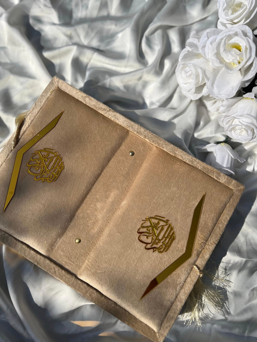 Velvet Bridal Quran Set (Ittar , Tasbeeh , Velvet Quran , Velvet Rahal Box