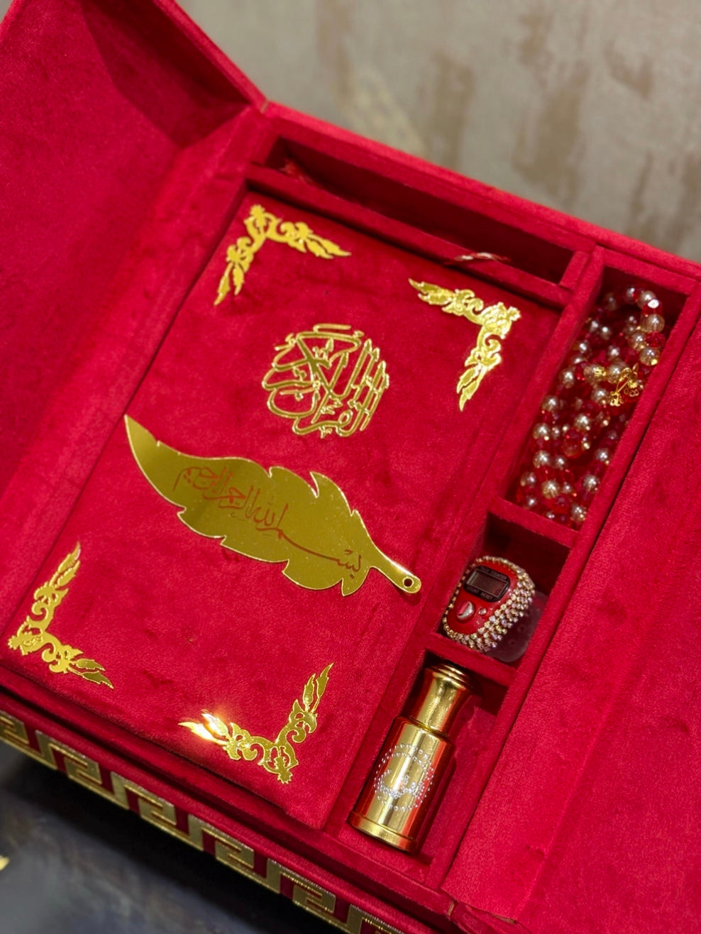 Al Nafees Velvet Standing Quran Set
