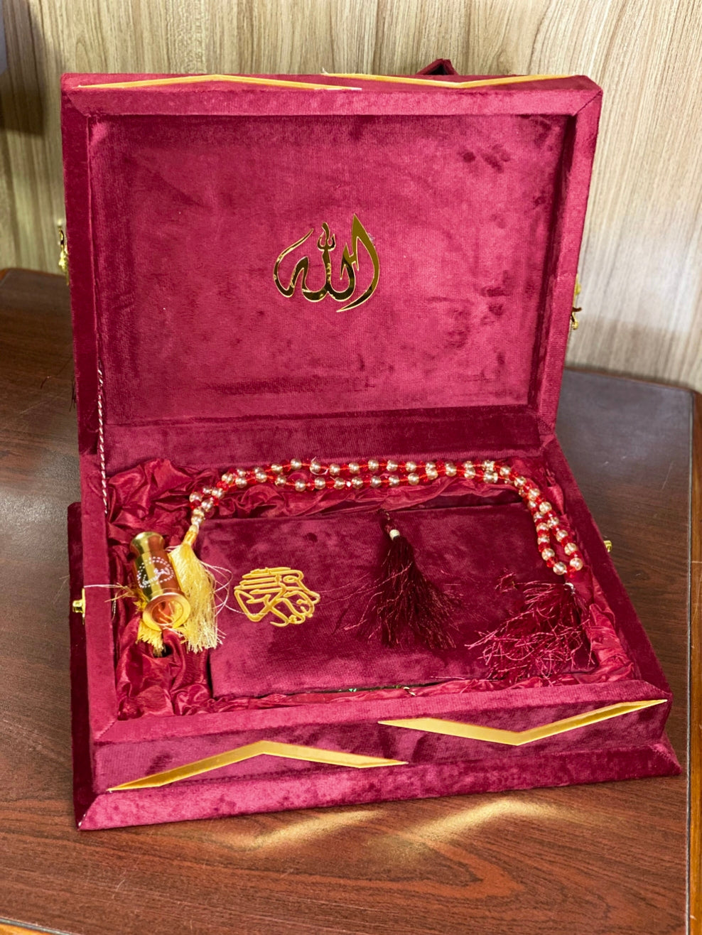 Velvet Bridal Quran Set (Ittar , Tasbeeh , Velvet Quran , Velvet Rahal Box