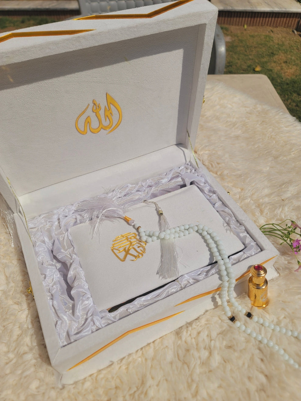 Velvet Bridal Quran Set (Ittar , Tasbeeh , Velvet Quran , Velvet Rahal Box