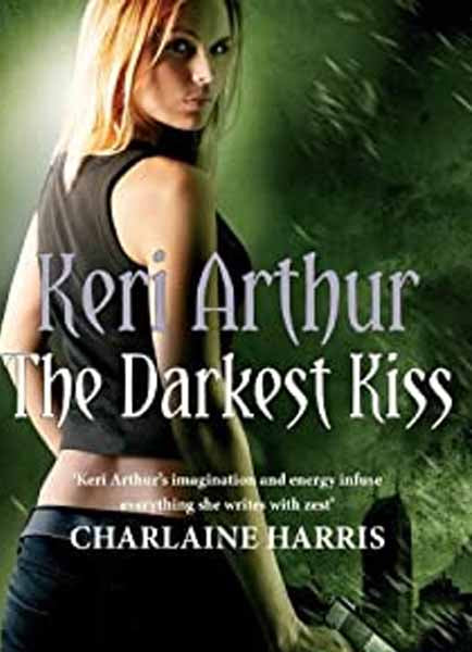 The Darkest Kiss-Books-Maktaba Sultan e Alamgir